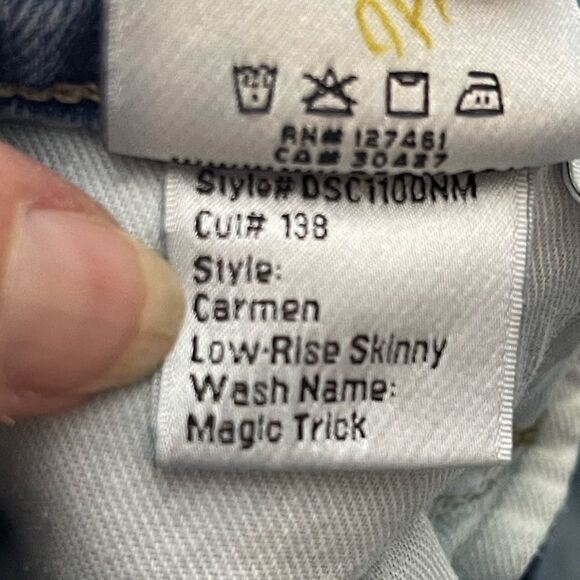 Wildfox Carmen low rise skinny distressed jeans, size 33 - Picture 10 of 14